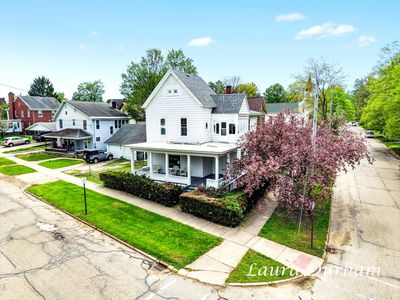 223 N Walnut St
