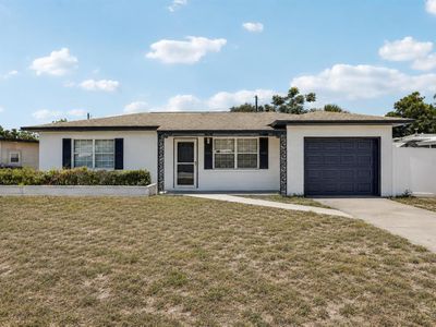 104 E Grapefruit Cir