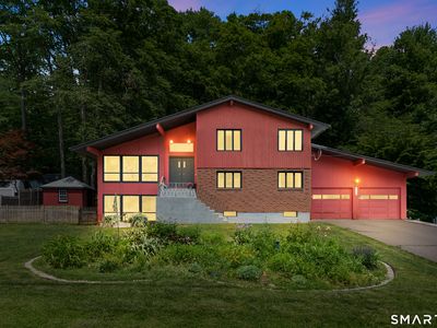 107 Round Hill Road