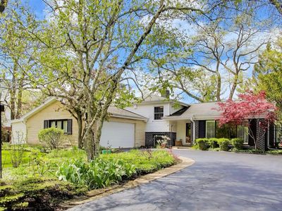 570 Wilmot Rd