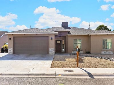 3733 Ironwood Dr