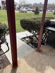 183 Seaton Rd APT 2