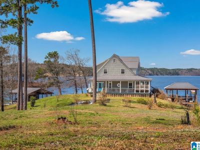 168 Layke Pointe