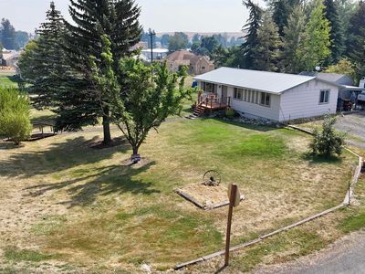 810 4th Ave