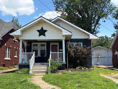 704 S Harlan Ave