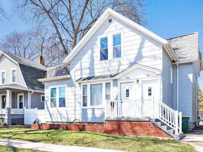 712 S Maple Ave