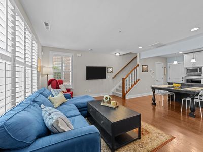 511 N Person St APT 101