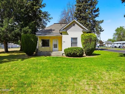 1102 S Fair Ave