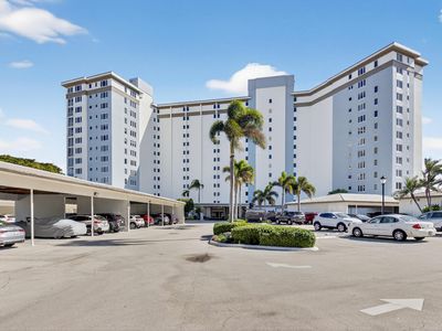 555 SE 6th Avenue #9g