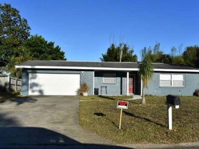 911 Woodmere Cir