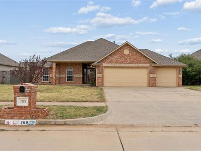 709 N White Tail Way