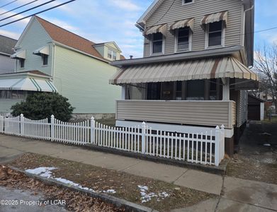 99 Bowman St