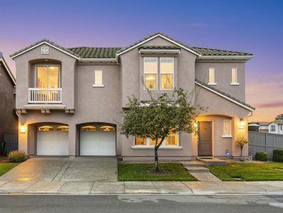 2372 Donner Pass Ave