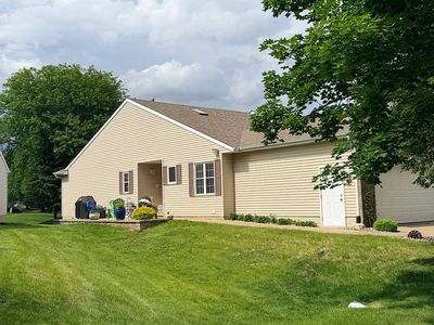 3990 Prairie Ln