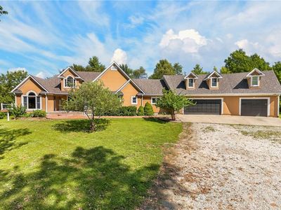 1401 Pinecrest Dr