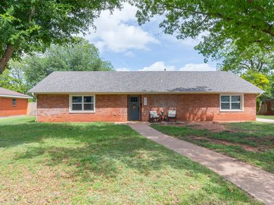 2049 Post Oak Rd