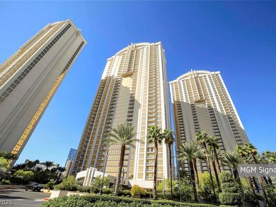 145 E Harmon Ave #2504