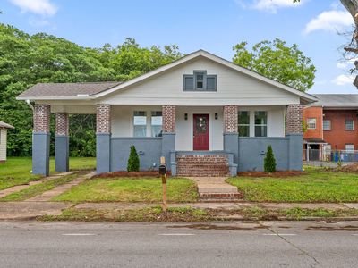 2806 N Chamberlain Ave