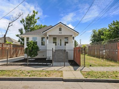 830 N Sierra Nevada St