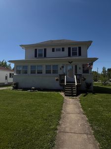 Property at 105 W Spruce St, Shelbina, MO