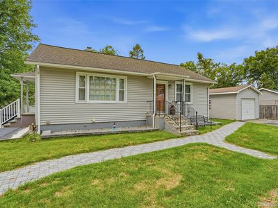 2 Hennessey Place