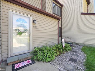 225 E Green Valley Cir