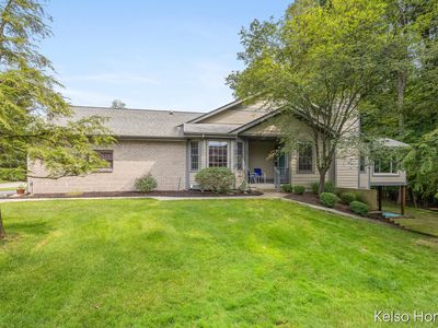 2122 S Cross Creek Dr SE
