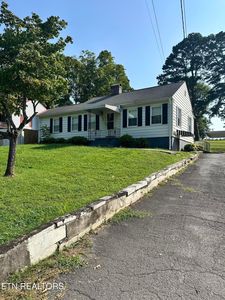 5406 Greencrest Rd