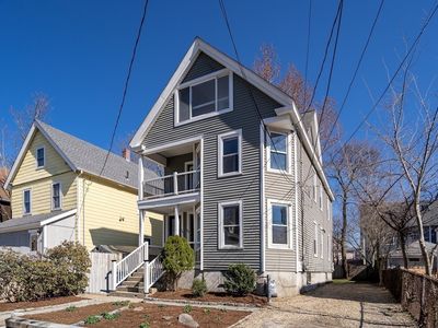 58-60 Elmwood St