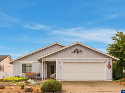 1988 Nut Tree Dr NW