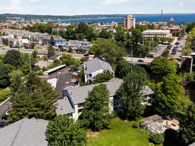 545 Riverine Dr APT 201