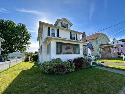 22 Helen St