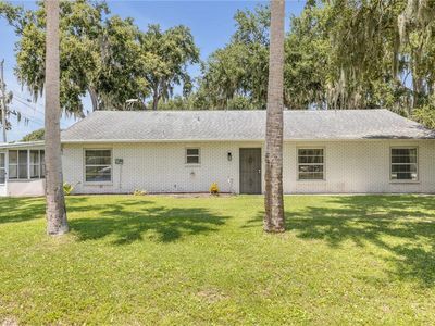1870 QUEEN PALM DRIVE