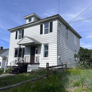 Property at 47 S Kingsboro Ave, Gloversville, NY