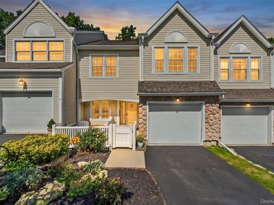 6 N Cambridge Court