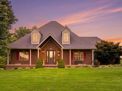 704 Sovereign Dr