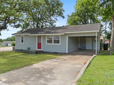 1219 University Blvd