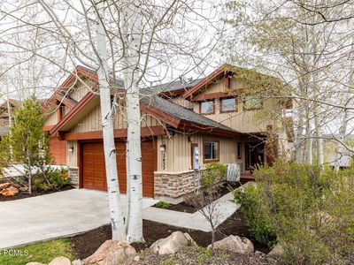 3433 Cedar Dr