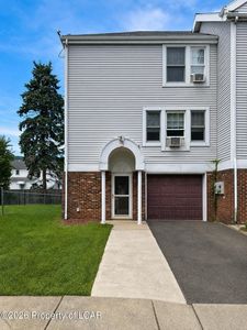 19 Lionel Dr
