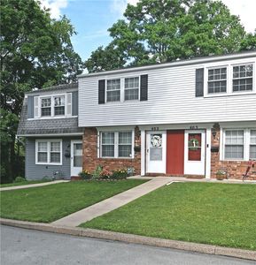 402 Hickory Cir