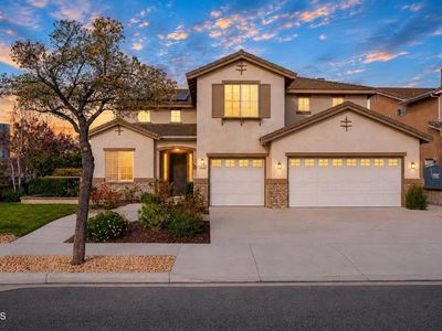 415 Caliente Way