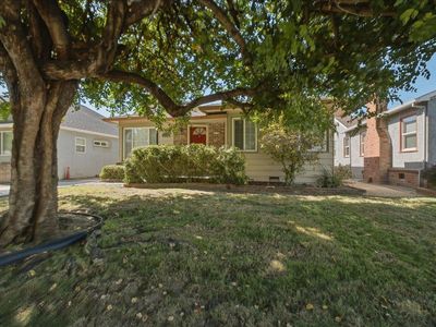 5008 8th Ave
