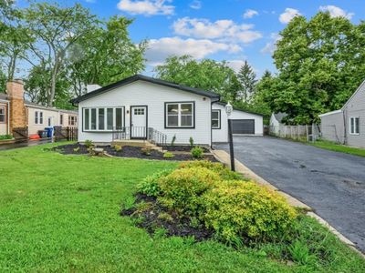 Property at 18172 W Twin Lakes Blvd, Grayslake, IL