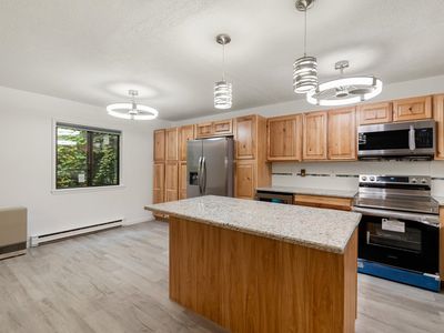 77 Bayberry Lane