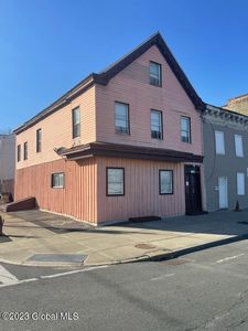 1114 Broadway