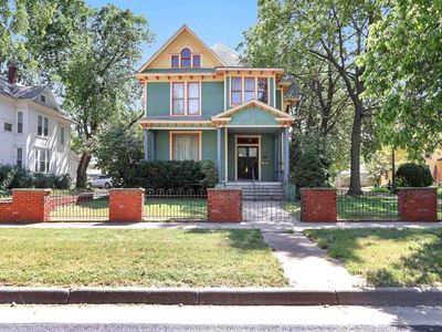 611 NW 3rd St