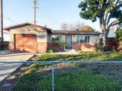 3059 Agate Dr