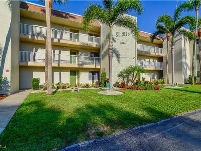 4840 Golf Club Ct APT 10