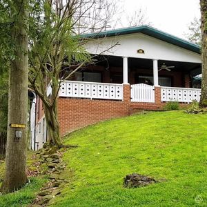 908 Kentucky Blvd