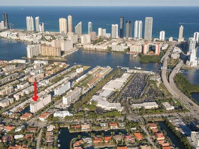 3545 NE 166th St APT 304